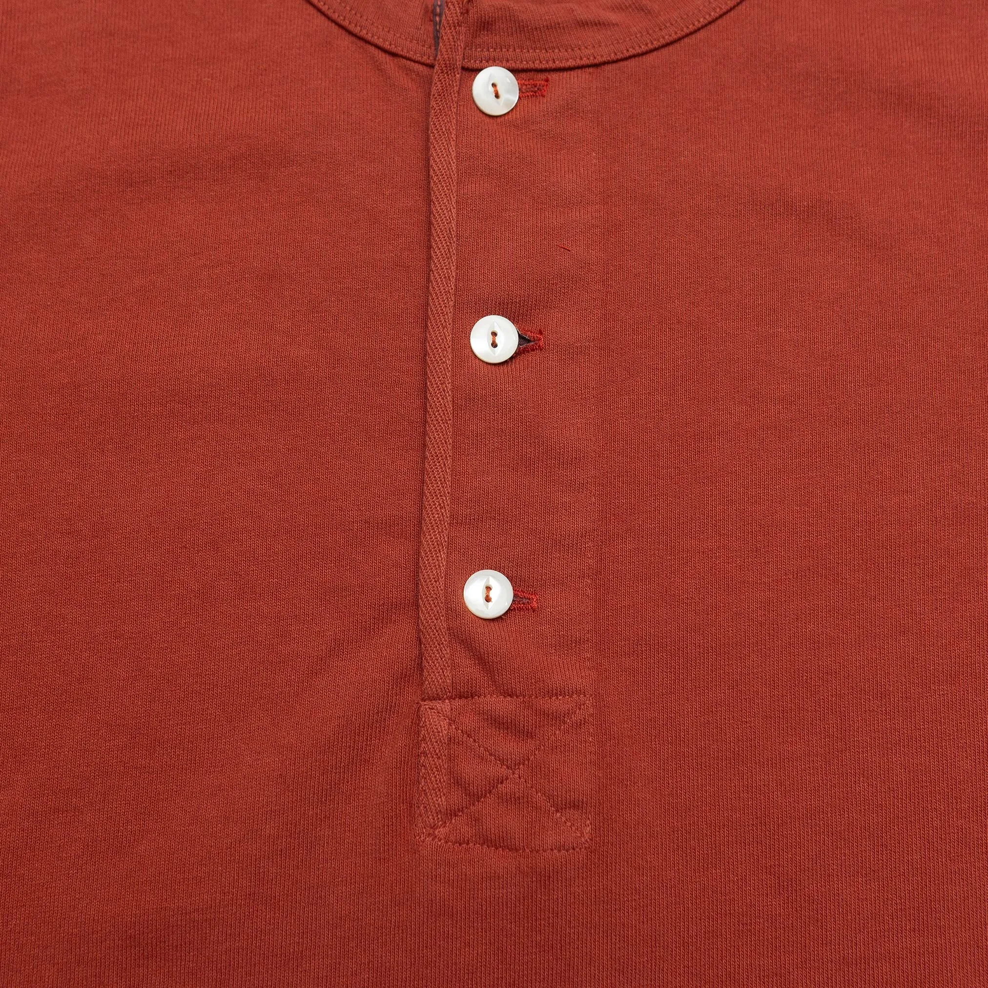 13oz Henley in Picante