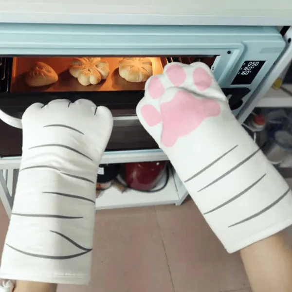 Cat Paws Heat Resistant Oven Mitts